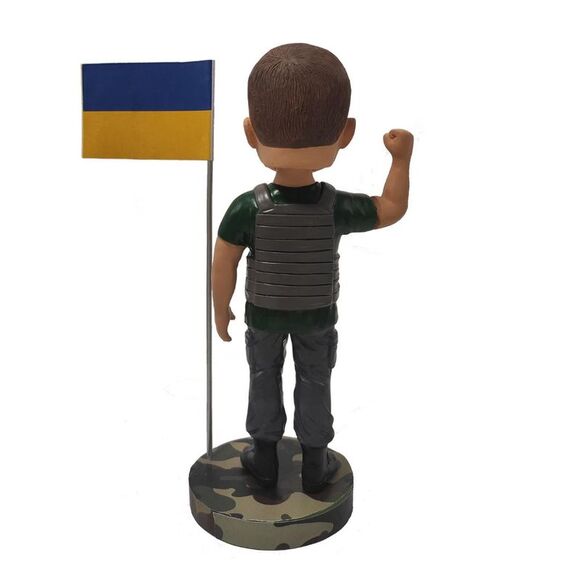 President Volodymyr Zelenskyy (I Need Ammunition) CLARKtoys Exclusive Bobblehead - Picture 3 of 4